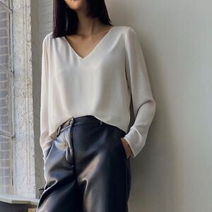 Aritzia | Babaton Murphy blouse - white